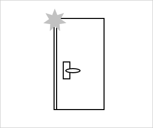 扉枠のずれ